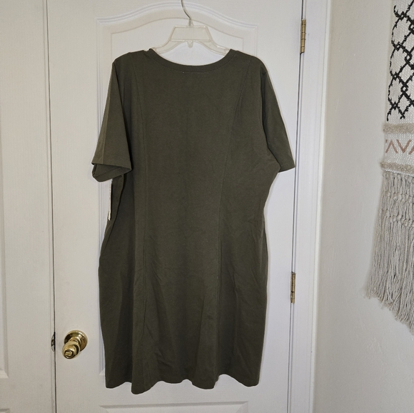 Olive Green oversized T shirt dress - Picture 2 of 4